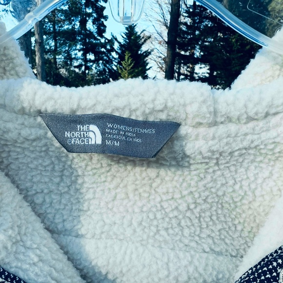 North Face Navy Blue Plaid Sherpa-Lined Hooded Jacket - Picture 2 of 6